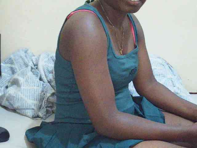 Sweetdiva2 Live Webcam on BongaCams