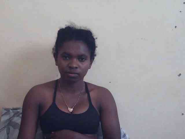 Sweetdiva2 webcam