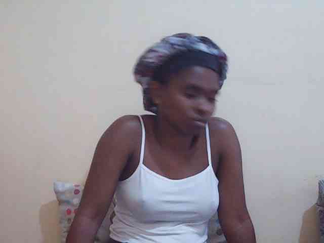 Sweetdiva2 webcam
