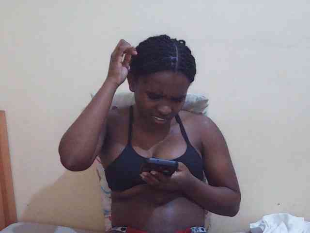 Sweetdiva2 webcam