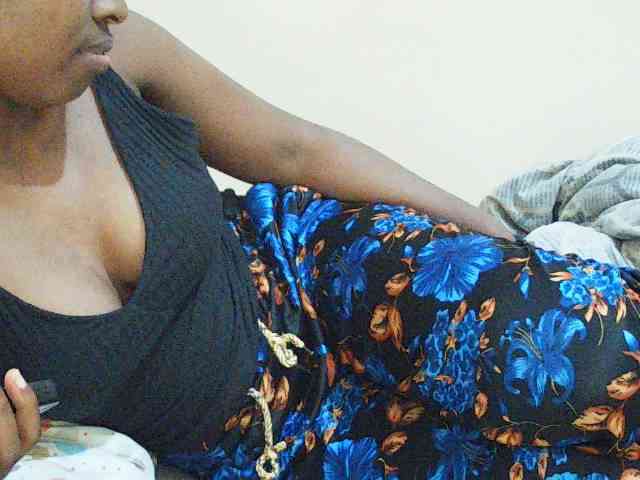 Sweetdiva2 webcam