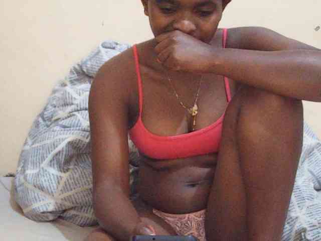 Sweetdiva2 webcam