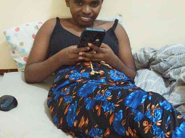 Sweetdiva2 webcam
