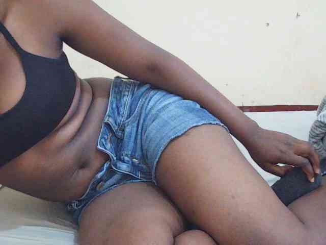 Sweetdiva2 webcam