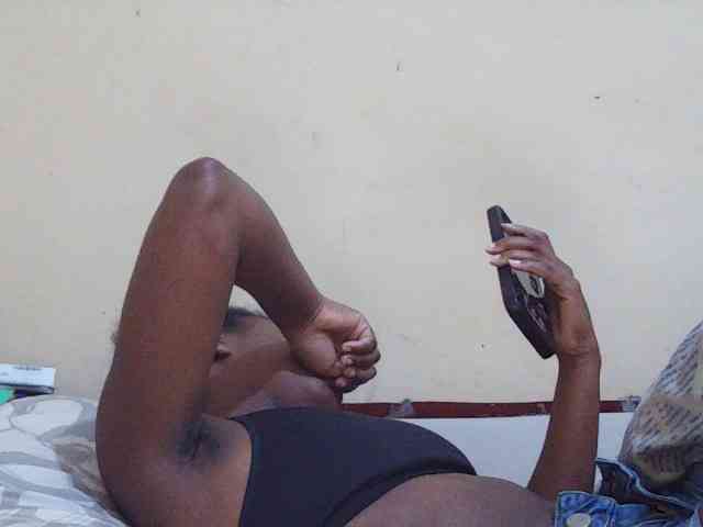 Sweetdiva2 Live Webcam on BongaCams