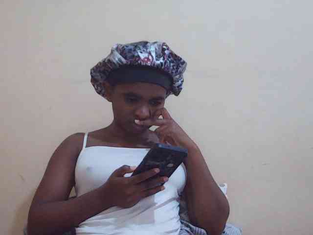 Sweetdiva2 webcam