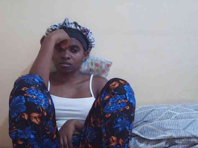 Sweetdiva2 webcam