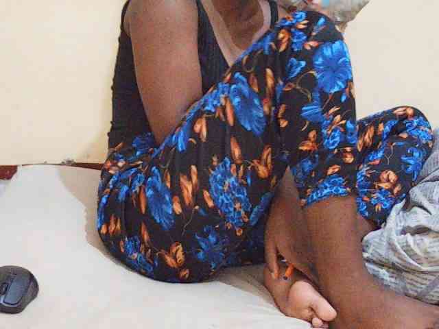 Sweetdiva2 webcam