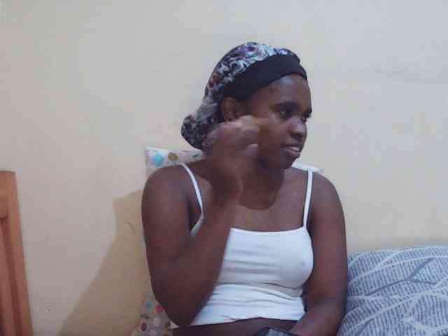 Sweetdiva2 webcam