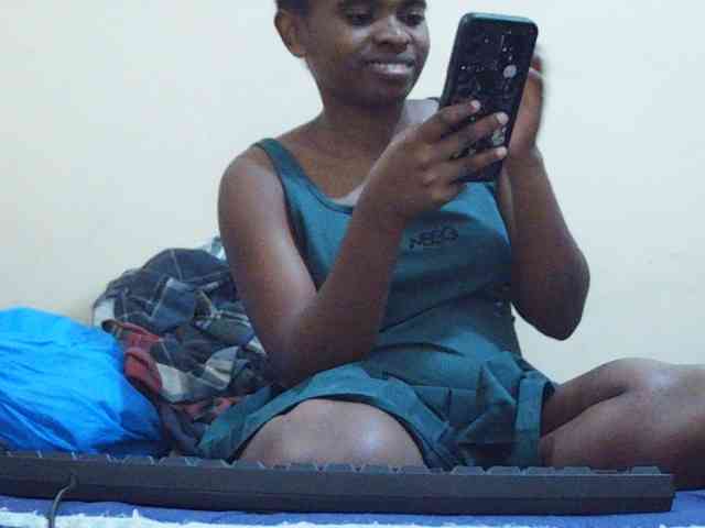 Sweetdiva2 webcam