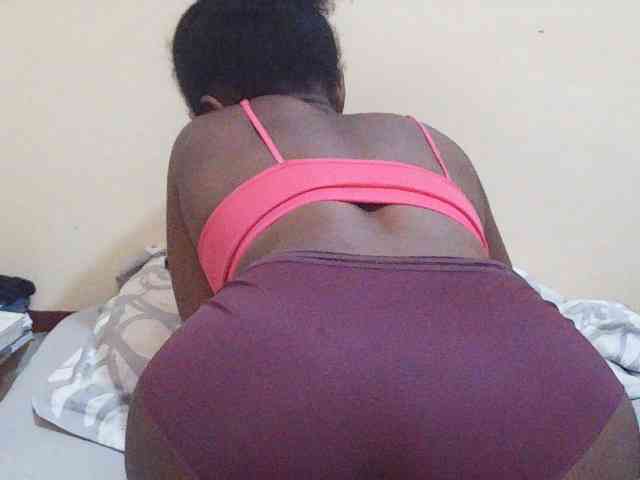 Sweetdiva2 webcam