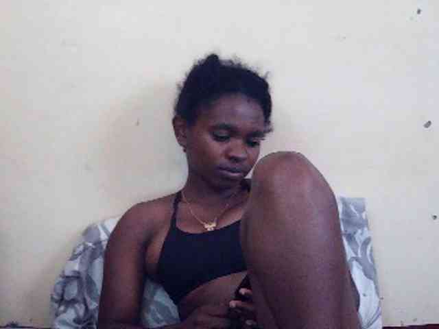 Sweetdiva2 webcam