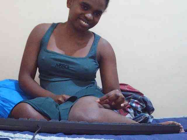 Sweetdiva2 webcam