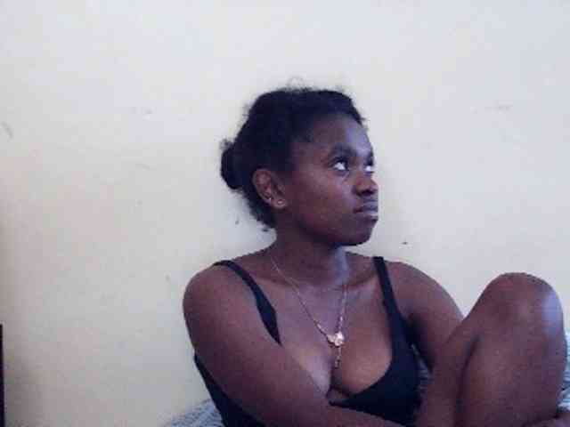 Sweetdiva2 webcam