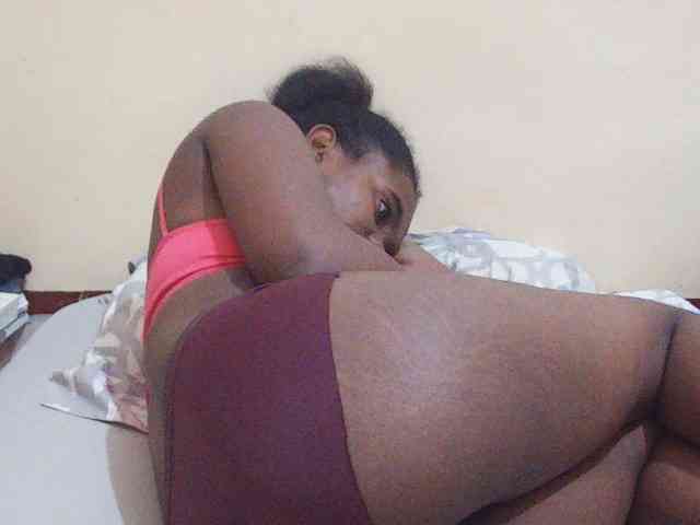 Sweetdiva2 webcam