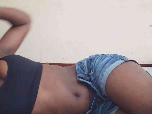 Sweetdiva2 webcam