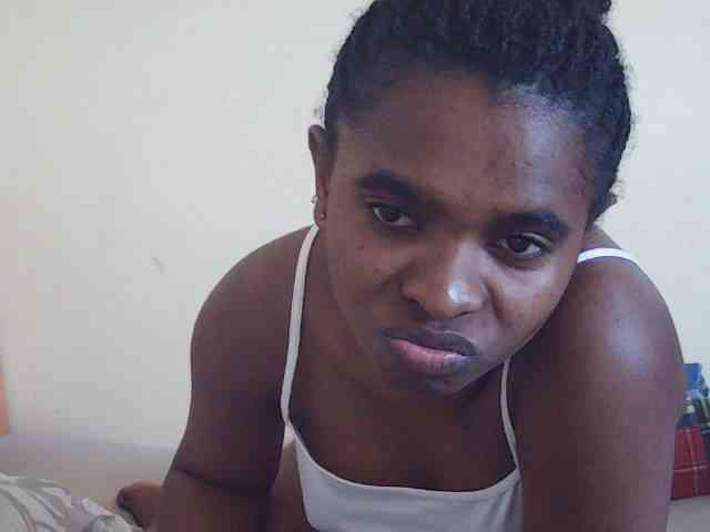 Sweetdiva2 webcam