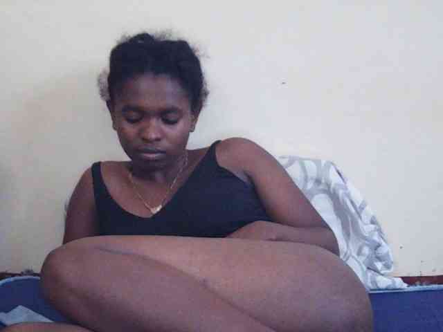 Sweetdiva2 webcam