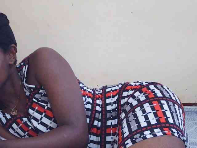 Sweetdiva2 webcam