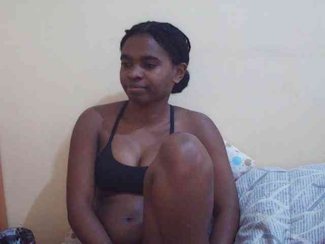 Sweetdiva2 webcam