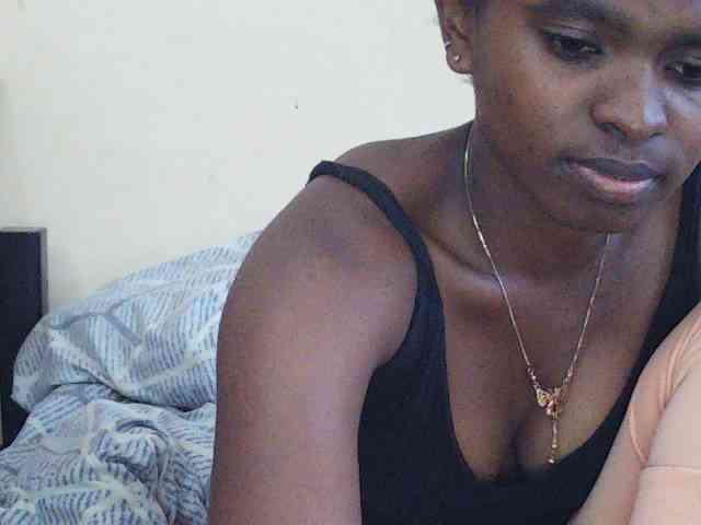 Sweetdiva2 webcam