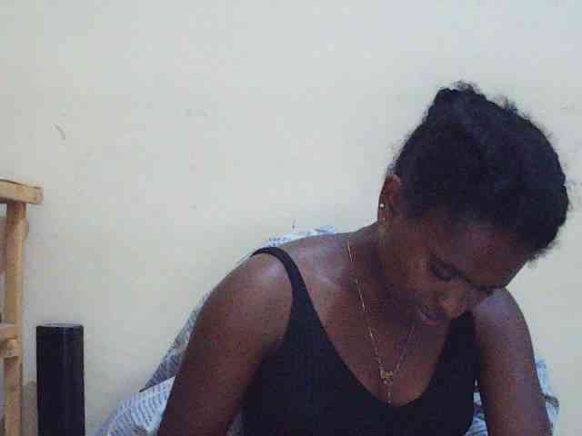 Sweetdiva2 webcam