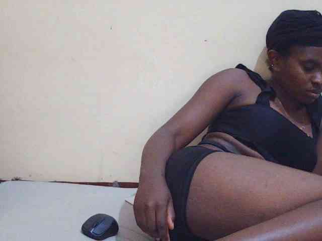 Sweetdiva2 webcam