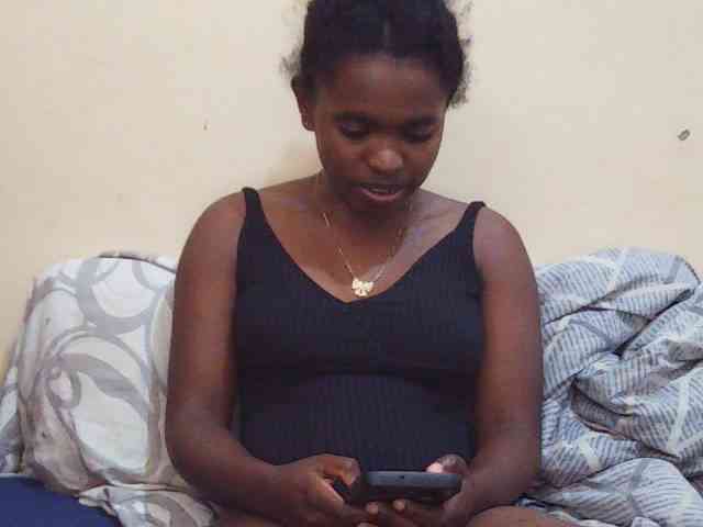 Sweetdiva2 webcam