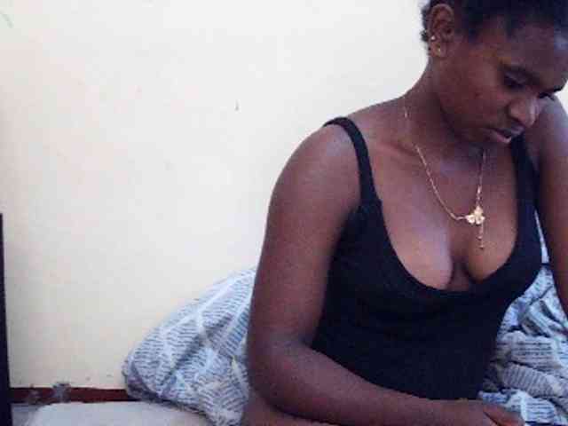 Sweetdiva2 webcam