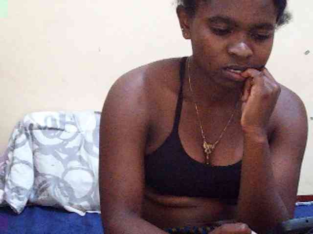 Sweetdiva2 webcam