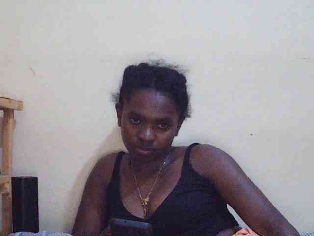 Sweetdiva2 webcam