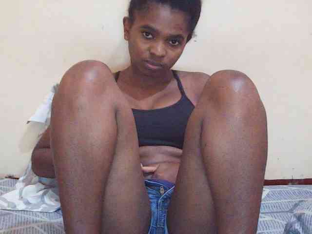 Sweetdiva2 webcam