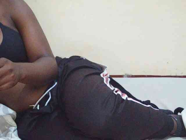 Sweetdiva2 webcam
