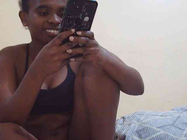 Sweetdiva2 webcam