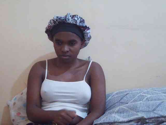 Sweetdiva2 webcam