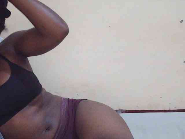 Sweetdiva2 webcam