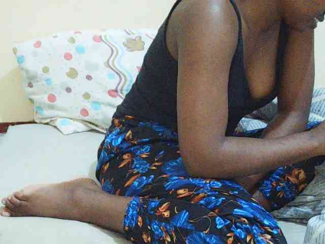 Sweetdiva2 webcam