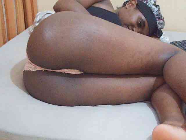 Sweetdiva2 webcam