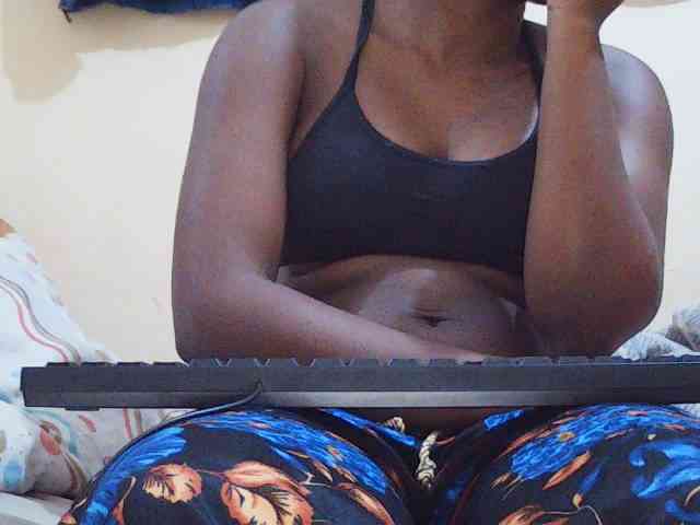 Sweetdiva2 webcam