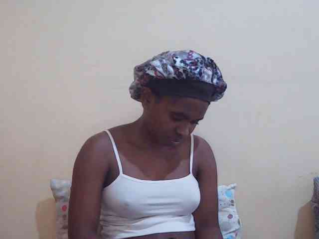 Sweetdiva2 webcam