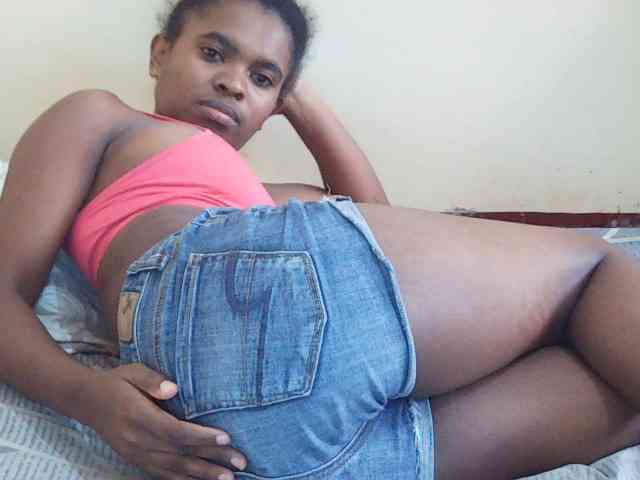 Sweetdiva2 webcam