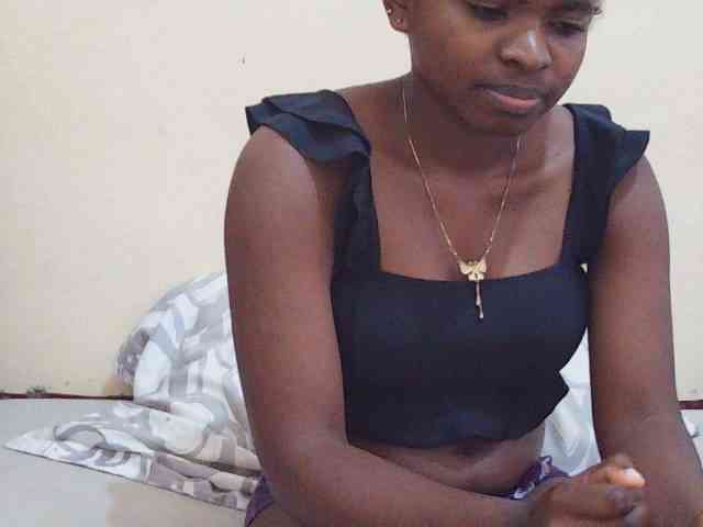 Sweetdiva2 webcam