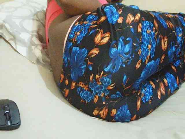 Sweetdiva2 webcam