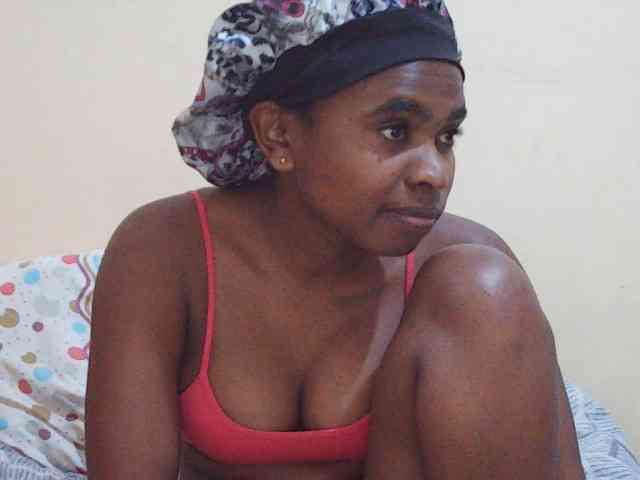 Sweetdiva2 webcam