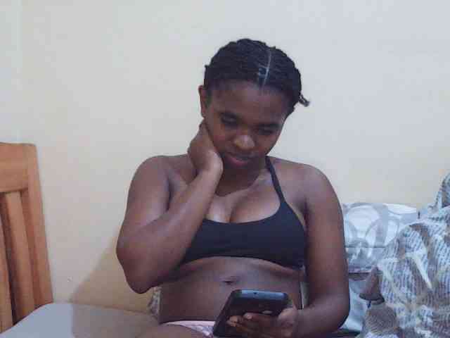 Sweetdiva2 webcam