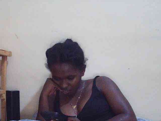 Sweetdiva2 webcam