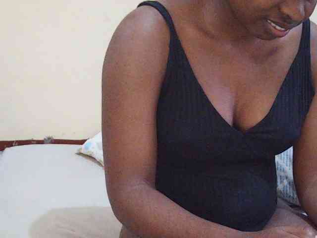 Sweetdiva2 webcam