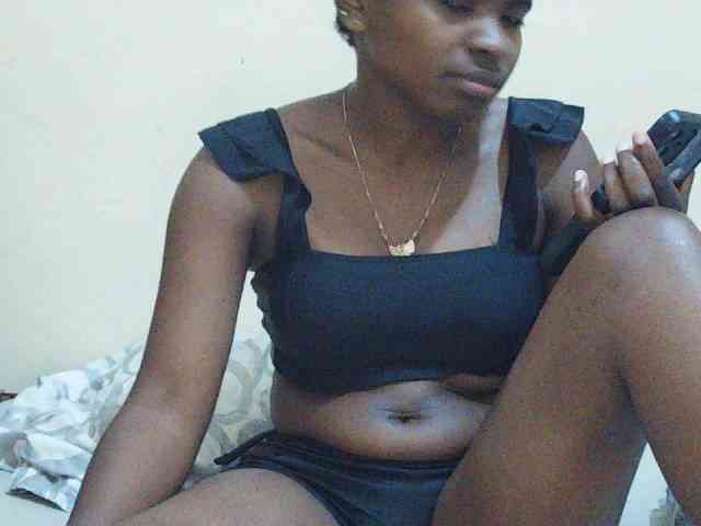 Sweetdiva2 webcam