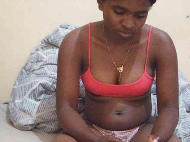 Sweetdiva2 webcam