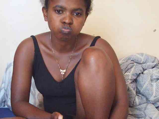 Sweetdiva2 webcam